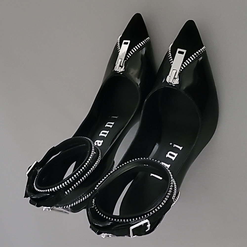 Gianni Bini Tatum Zipper Detail Cut-Out Black  Pumps Size 8.5M